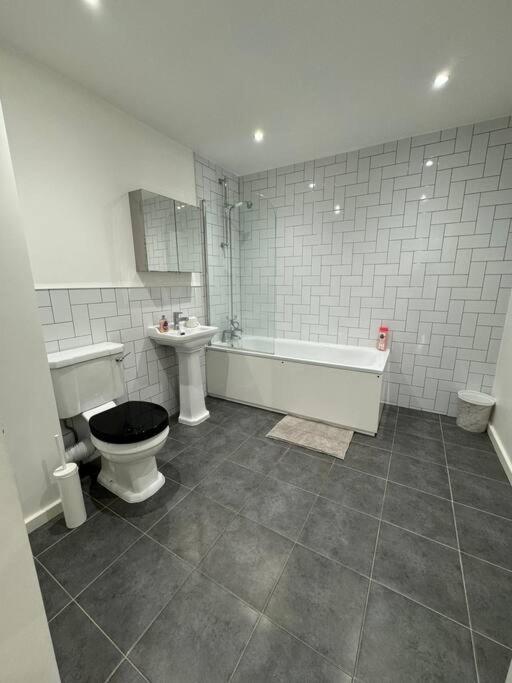 שפילד Comfy Flat For 6 In City Center Gs306 מראה חיצוני תמונה