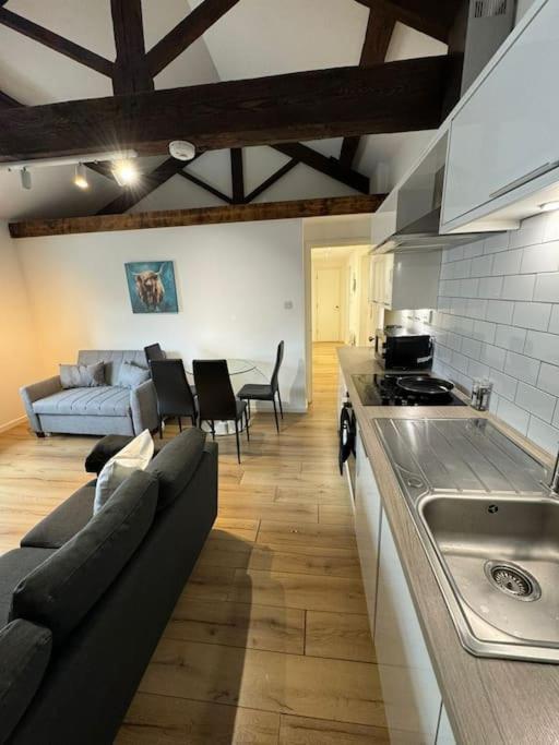 שפילד Comfy Flat For 6 In City Center Gs306 מראה חיצוני תמונה
